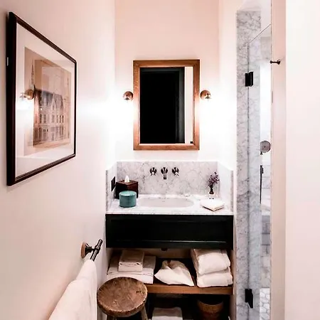 1898 The Post Hotel *