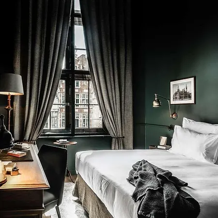 1898 The Post Hotel *
